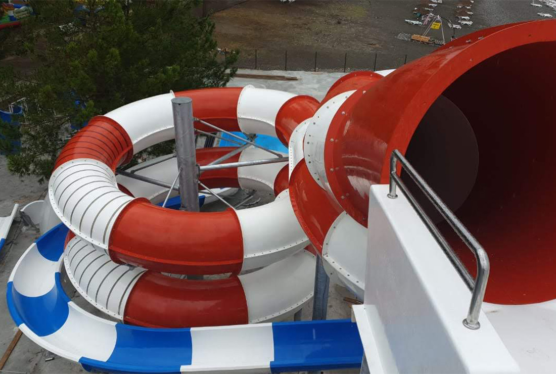 Тоннельная горка с сапогами